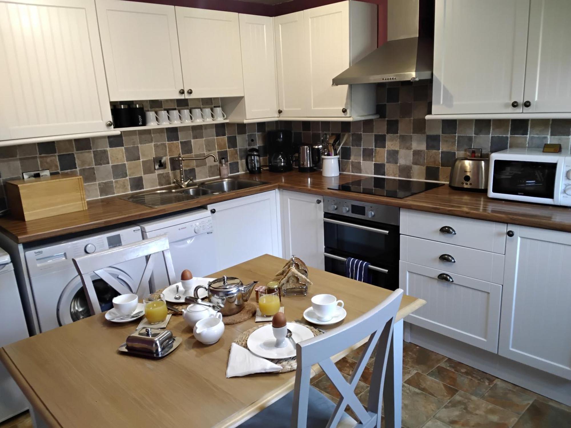 Floor At Cantref House Apartment *